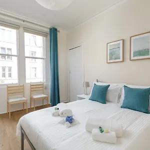 The Downfield Place Apartment Edinburgh